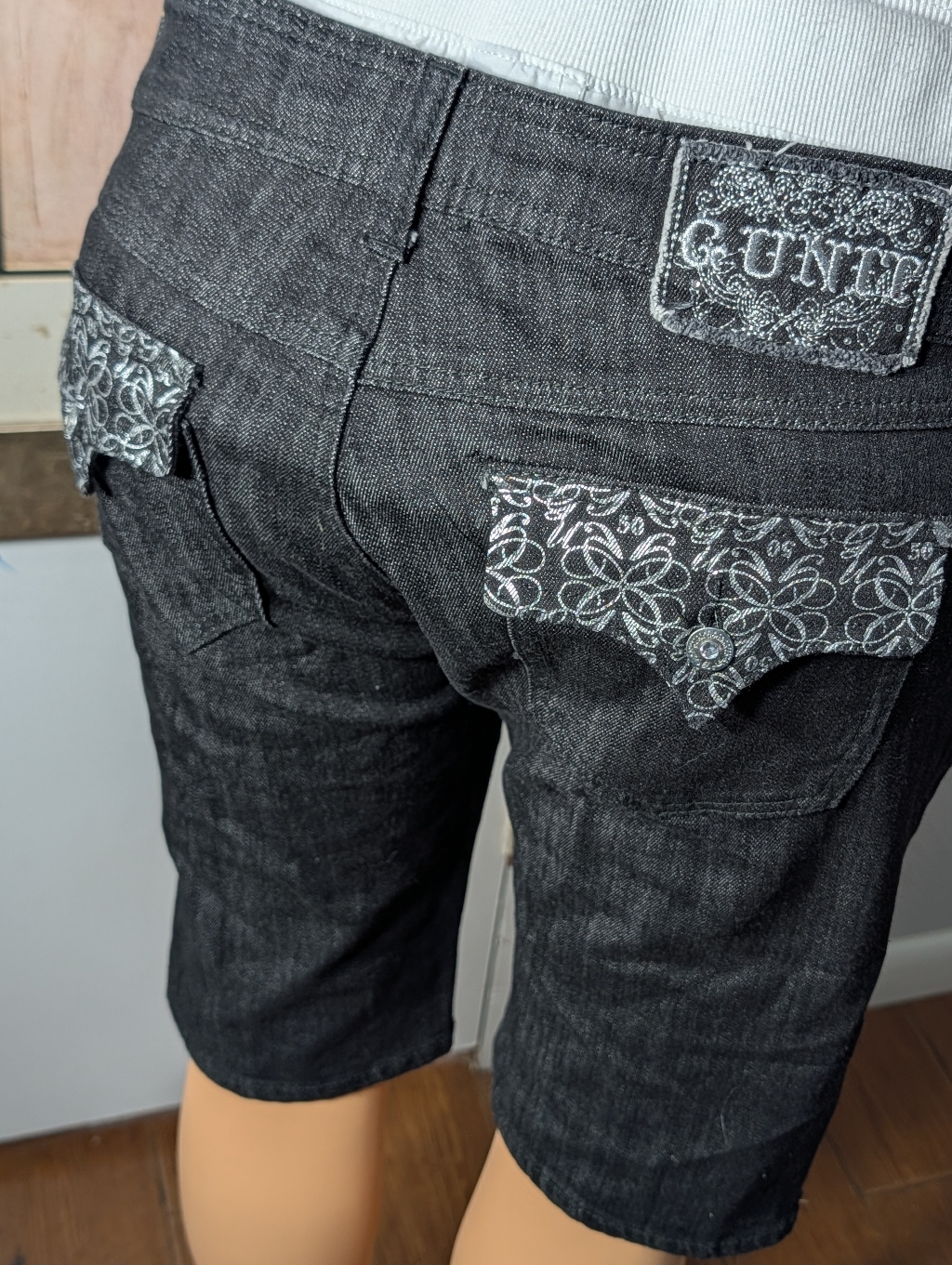 G-Unit Black Denim Jean Shorts With Silver Floral Embroidery Women Size 13